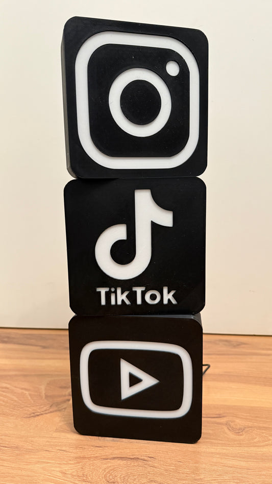 Social Media Lampe mit RGB-Licht