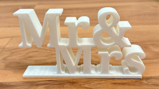 „Mr & Mrs“ – Stilvolle 3D-Tischdeko für Hochzeiten & Zuhause