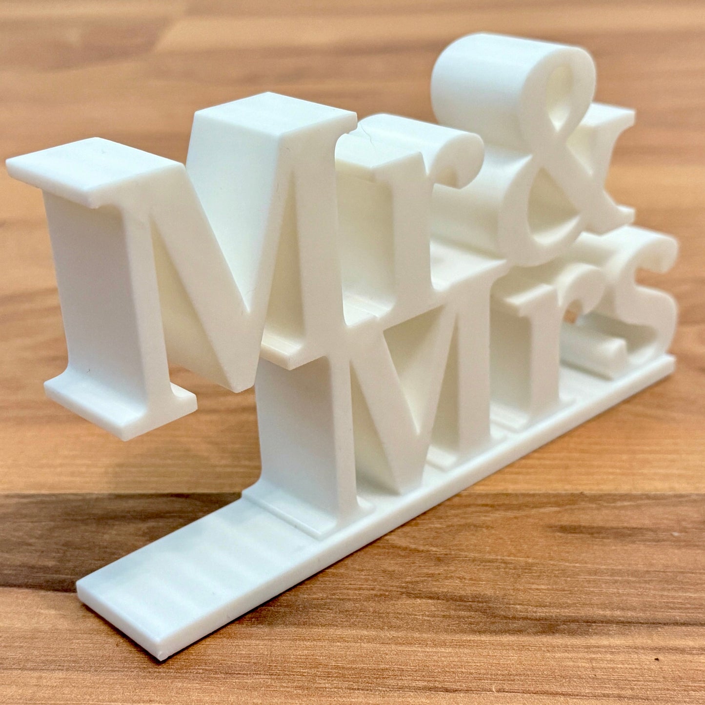 „Mr & Mrs“ – Stilvolle 3D-Tischdeko für Hochzeiten & Zuhause