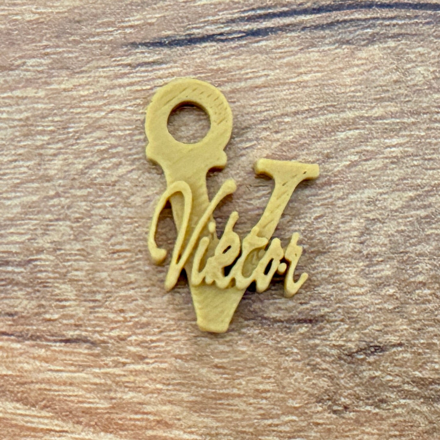 Schlüsselanhänger mit großem Anfangsbuchstaben