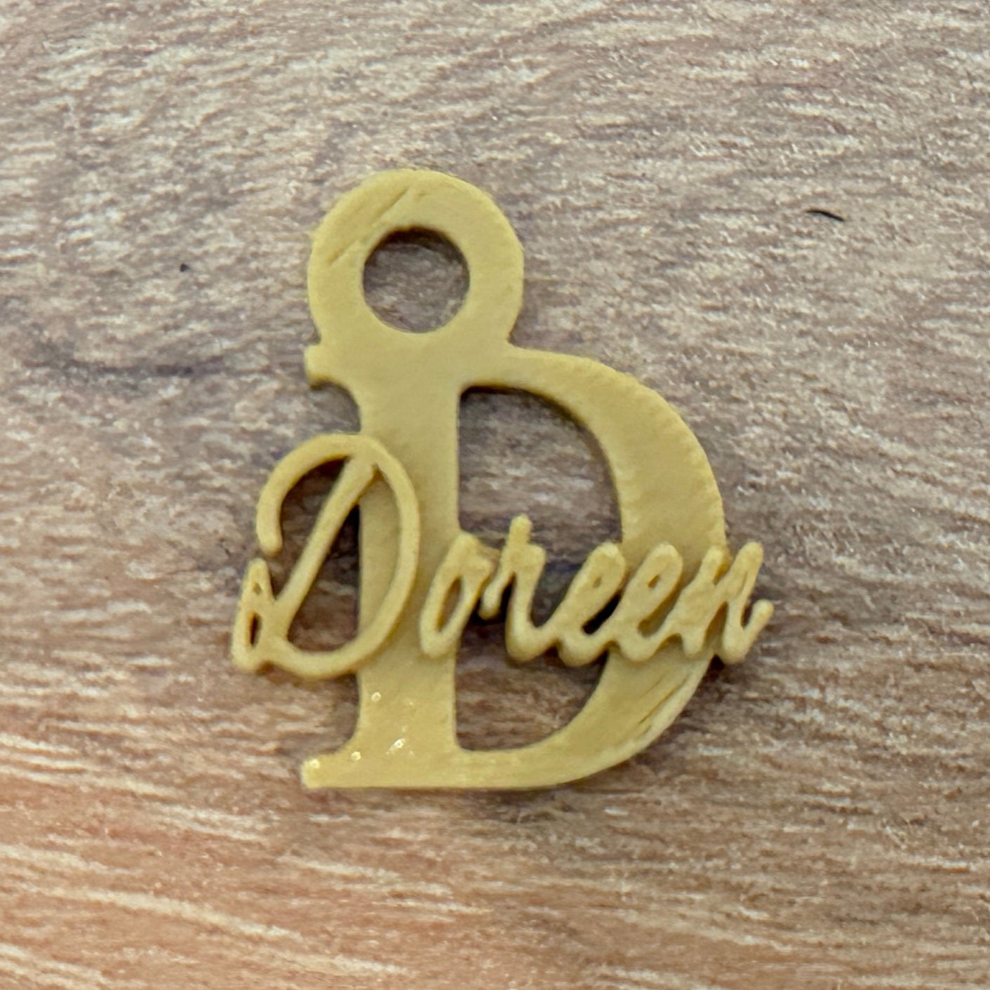 Schlüsselanhänger mit großem Anfangsbuchstaben