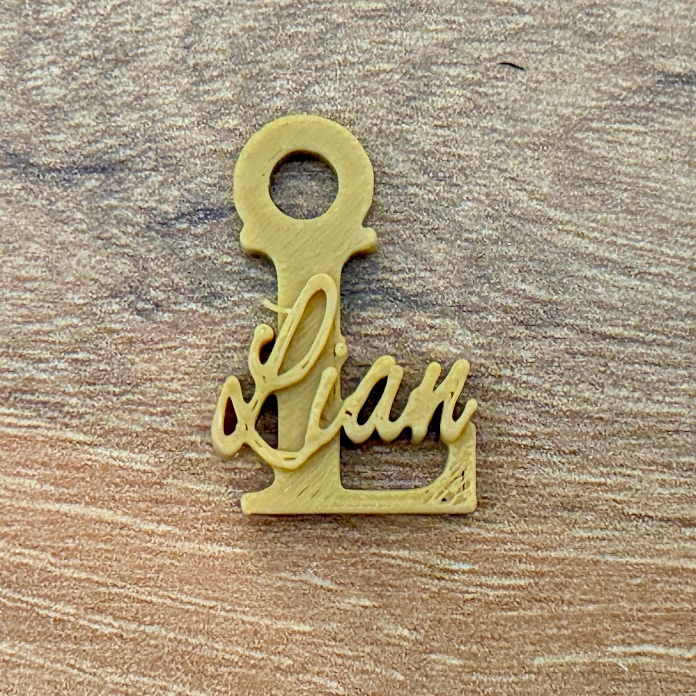 Schlüsselanhänger mit großem Anfangsbuchstaben