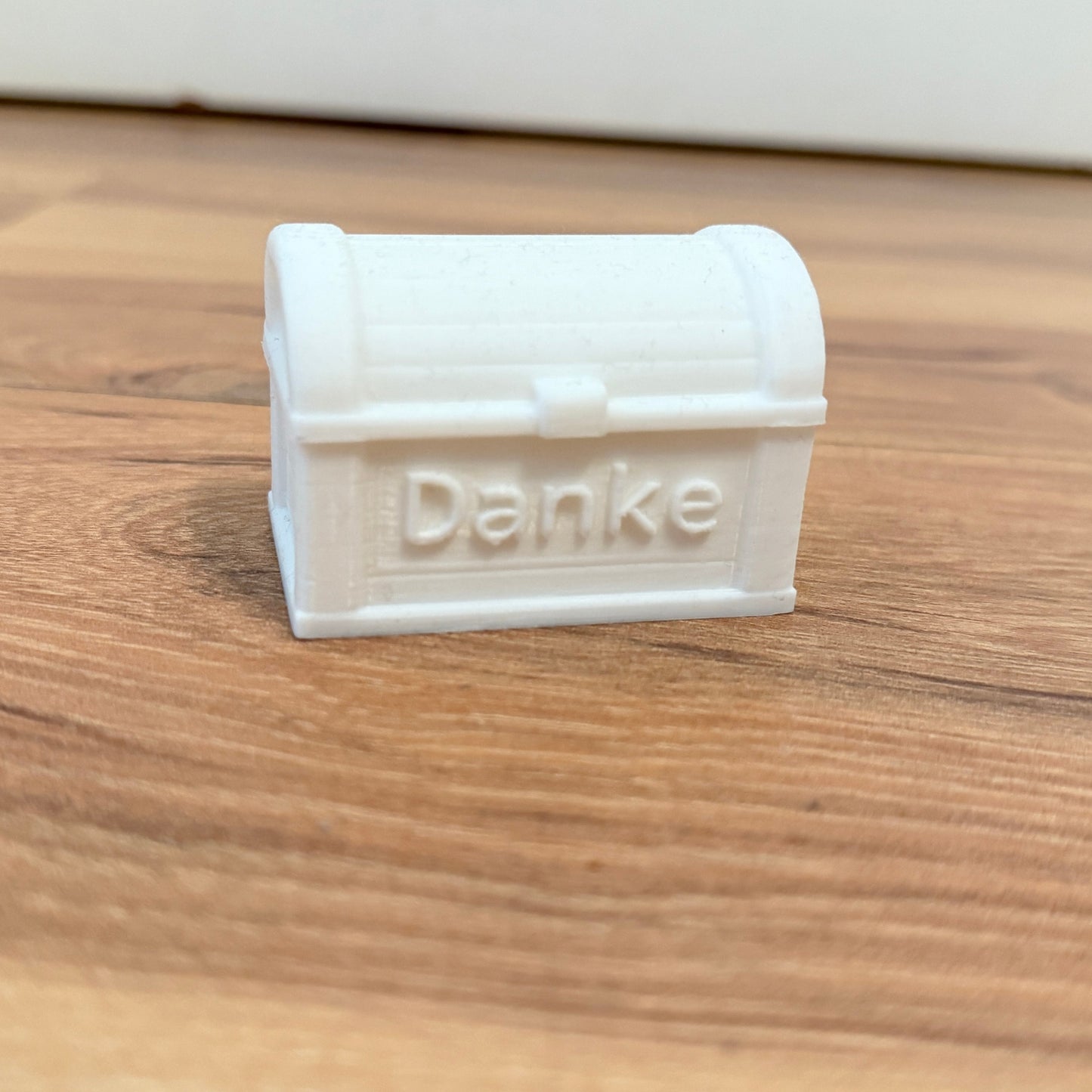 Kleine Geschenktruhe