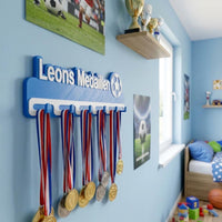 Medaillenhalter Kinder personalisiert | Medaillen Aufhänger 3D Druck | Sport Geschenk Kind Schuljahresende | Medaillen Display Wand