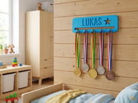 Medaillenhalter Kinder personalisiert | Medaillen Aufhänger 3D Druck | Sport Geschenk Kind Schuljahresende | Medaillen Display Wand