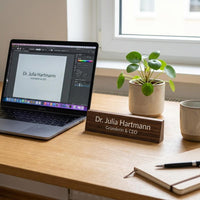 Namensschild Schreibtisch personalisiert | Büro Geschenk neuer Job Beförderung | Tischschild Name Jobtitel | Homeoffice Deko