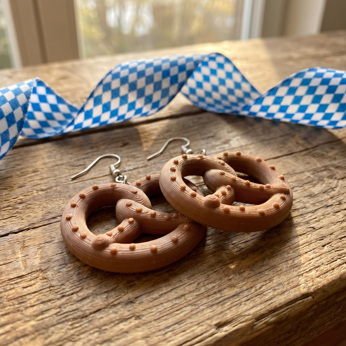 Brezel Ohrringe 3D Druck Oktoberfest Schmuck Brezn Anhänger Damen Geschenk Wiesn
